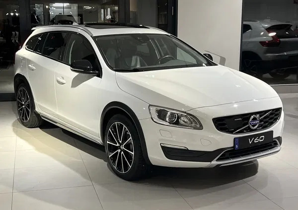 volvo międzyrzec podlaski Volvo V60 cena 110000 przebieg: 146000, rok produkcji 2018 z Międzyrzec Podlaski